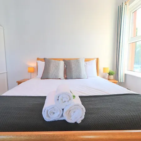 Holiday home Sydenham House - Hopewell Bristol