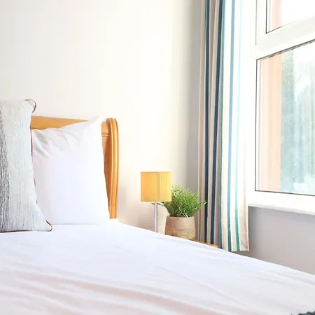 Holiday home Sydenham House - Hopewell Bristol